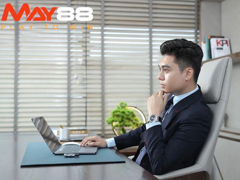 Để có được thành công như ngày hôm nay, bắt đầu từ một bộ óc tinh nhuệ của ông